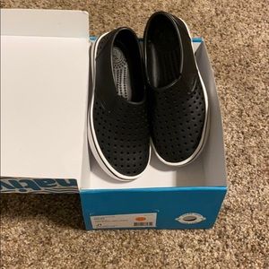 Native Miles black J1